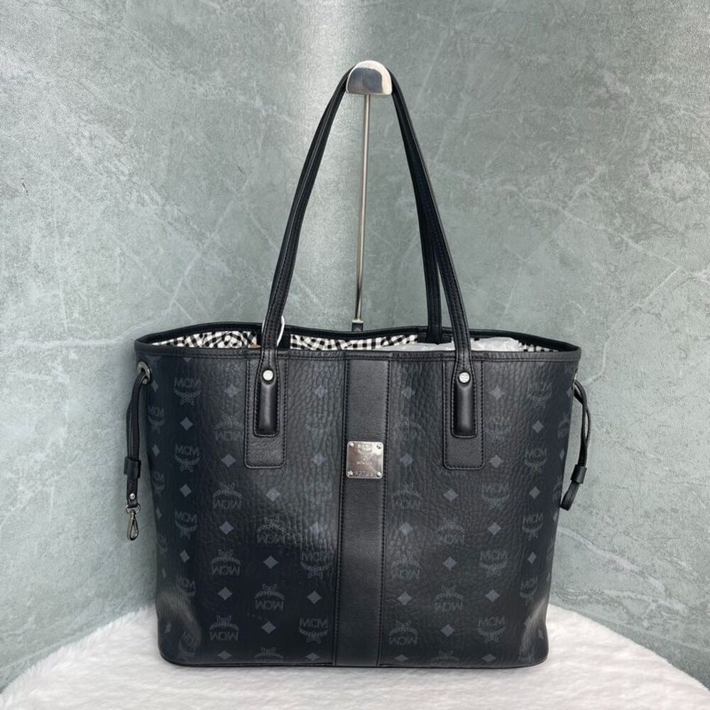 Mcm Women Pre-Loved Bag Very Good Condition